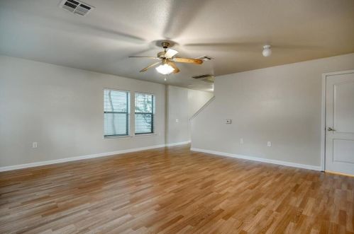 6905 Doyal Dr, Austin TX  78747-3900 exterior