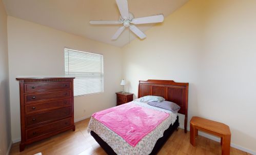 112 Berkeley Ave, Fort Pierce FL 34986-3594 exterior