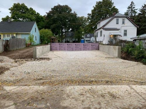 5708 39, Milwaukee WI 53209-3904 exterior