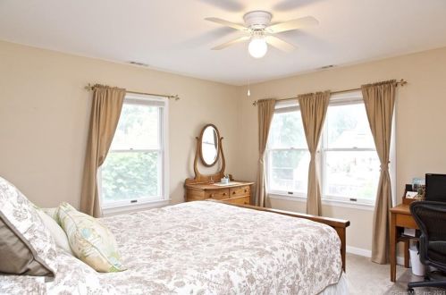 28 Adams Ave, Norwalk CT 06851-2801 exterior