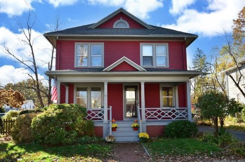 47 Capen St, Windsor, CT 06095-3102