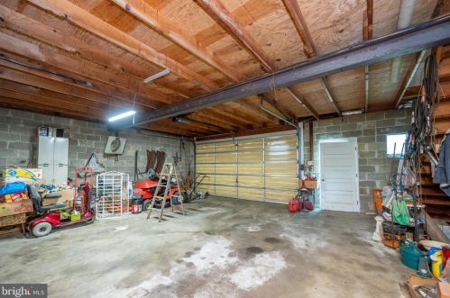 928 State St, Kitzmiller MD 21538-1229 exterior