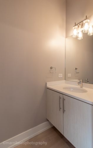 4457 Calumet Ave, Chicago IL 60653-3306 exterior