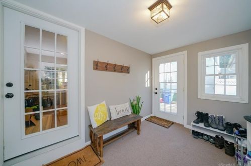 671 Frst St, Hartford CT 06118-2041 exterior