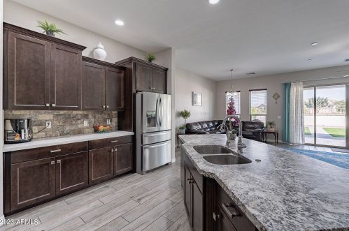 8603 16 Dr, Phoenix AZ 85041 exterior