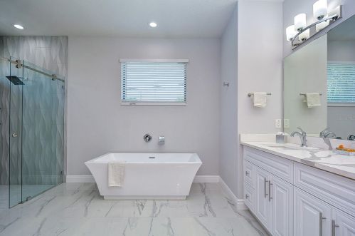 2710 Braddock St, Tampa FL  33607-6828 exterior