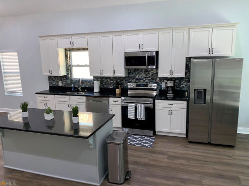 2062 Detroit Ave, Atlanta GA  30314-1105 exterior