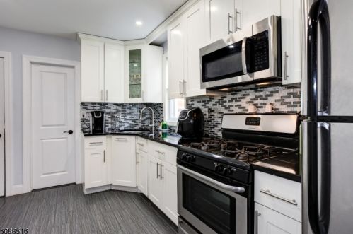 221 Myrtle Ave, Irvington NJ  07111-2657 exterior