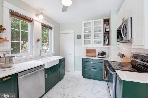 238 Roland Rd, Chester PA 19015-3328 exterior