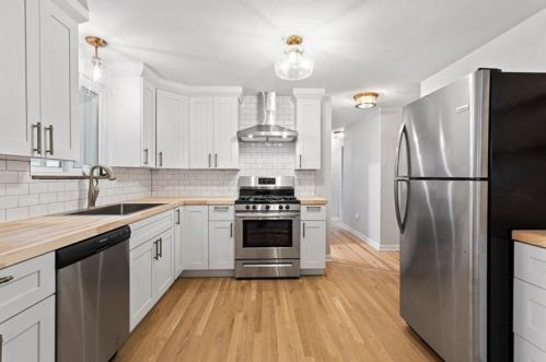 1909 Beulah Rd, Pittsburgh PA  15235-5006 exterior