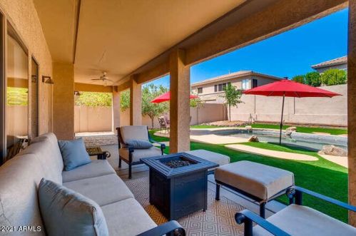 2426 Barbie Ln, Phoenix AZ 85085-5004 exterior