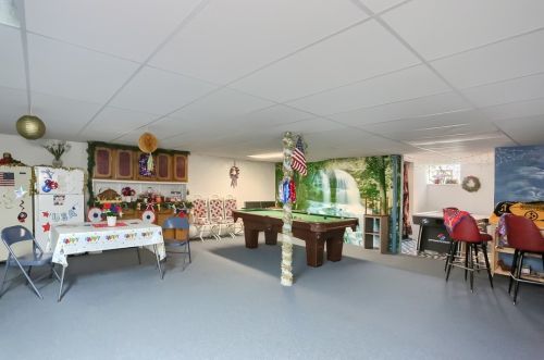 1599 Us Route 30, Hookstown PA 15050-1424 exterior