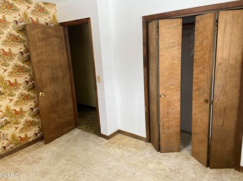 1322 Colburn Ave, Big Rapids MI 49307-1618 exterior