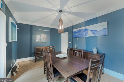 117 Peyton St, Alexandria VA 22314-2723 exterior