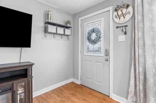 7837 Elm St, Pittsburgh, PA 15237-1901