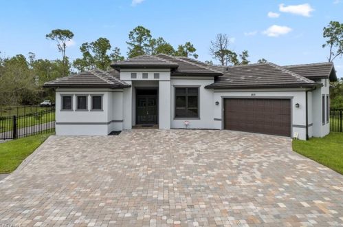 1819 20th Ave, Naples, FL 34120-5414