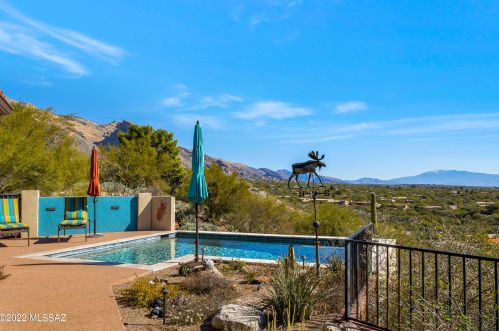 6822 Table Mtn Rd, Tucson AZ 85718-1328 exterior