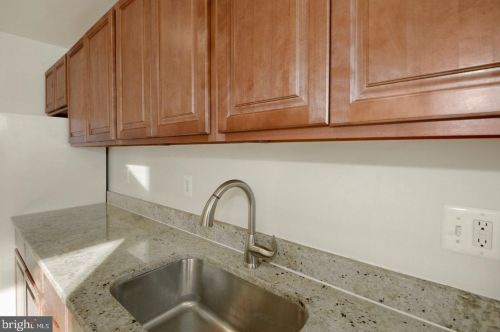 210 Orange St, Washington DC 20032-1737 exterior