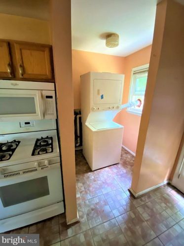 9550 Howes Rd, Dunkirk MD 20754-9254 exterior