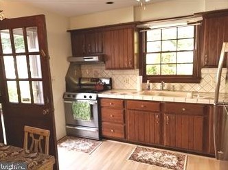 13 3 St, New Castle DE 19720-5005 exterior