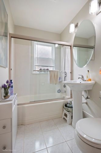 2520 13 Ave, Broadview IL 60153-1407 exterior