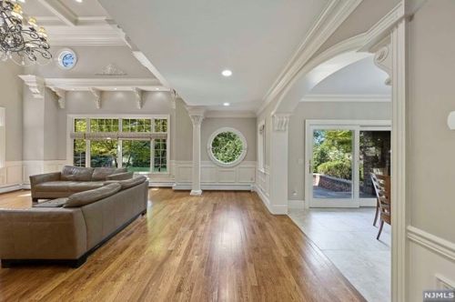 32 Lenox Ave, Demarest NJ 07627-2112 exterior