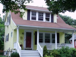 51 Carl St, Newton, MA 02461-1905