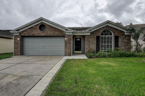 9759 Fox Hollow Rd, Tampa FL  33647-1831 exterior