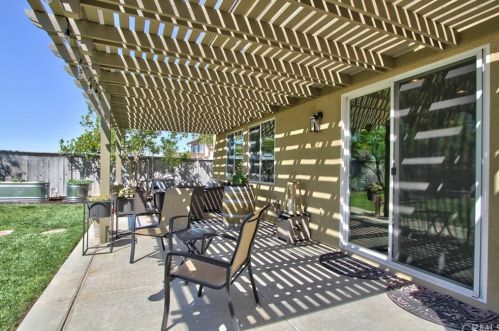 31929 Avenida Enrique, Temecula CA 92591-2145 exterior