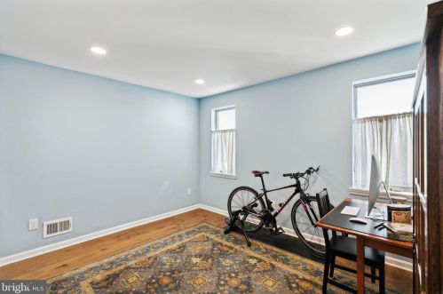 728 Daly St, Philadelphia PA 19148-3306 exterior