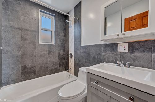 5937 Artesian Ave, Chicago IL 60645-5301 exterior