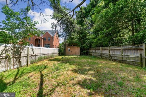 13763 Travilah Rd, Rockville MD 20850-3532 exterior