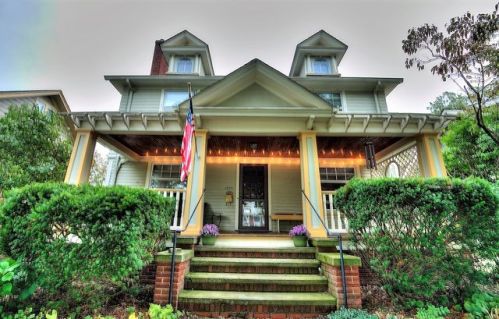 1553 Arthur Ave, Cleveland OH  44107-3803 exterior