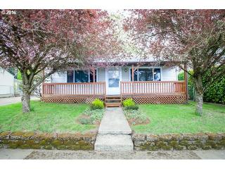 650 110th Ave, Portland, OR 97220-3127