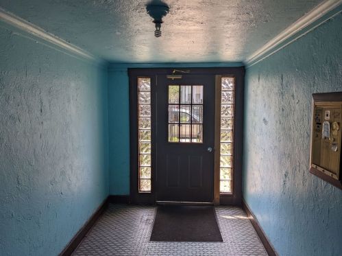 4834 Congress Pkwy, Chicago, IL 60644-4933