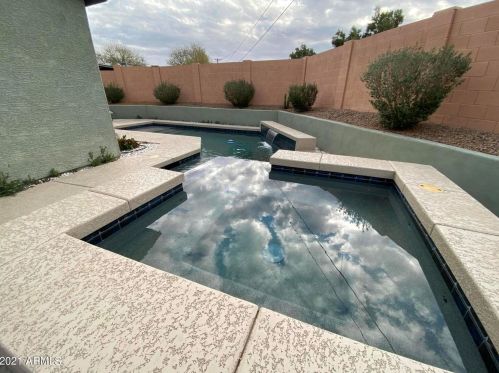 8229 4 Ave, Phoenix AZ 85041-5743 exterior