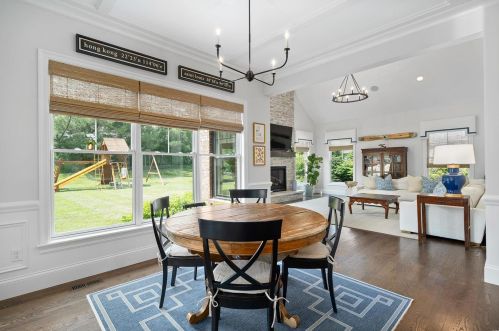 11428 Clayton Rd, Saint Louis MO 63131-2502 exterior