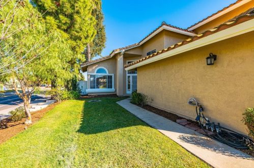 27522 Dandelion Ct, Temecula CA 92591-6126 exterior