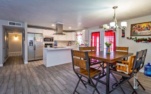 2225 61 Dr, Phoenix AZ 85033-4113 exterior