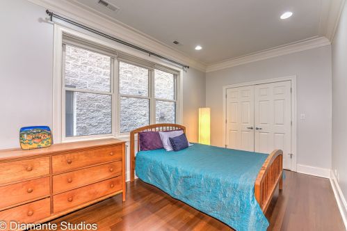 1523 School St, Chicago IL 60657-2121 exterior