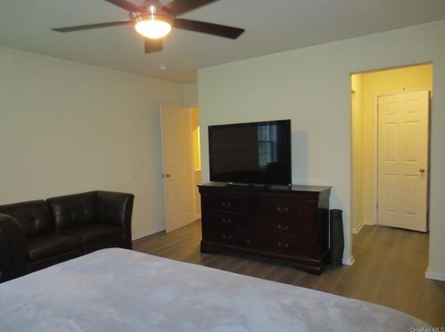 29 Tall Tree Ln, Poughkeepsie NY 12601-7207 exterior