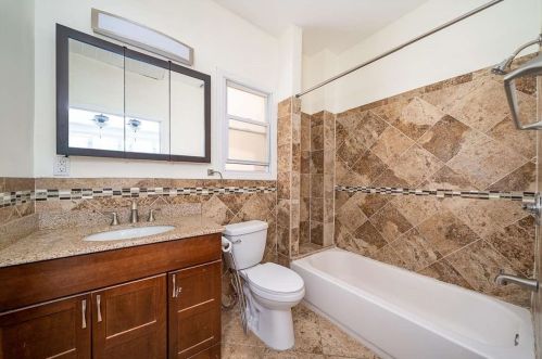 513 St, Union City NJ 07087-3113 exterior