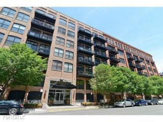 520 Huron St, Chicago IL  60654-3432 exterior