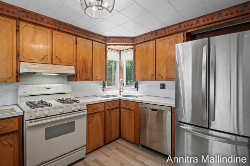 726 Mile Rd, Grand Rapids MI 49525-2644 exterior