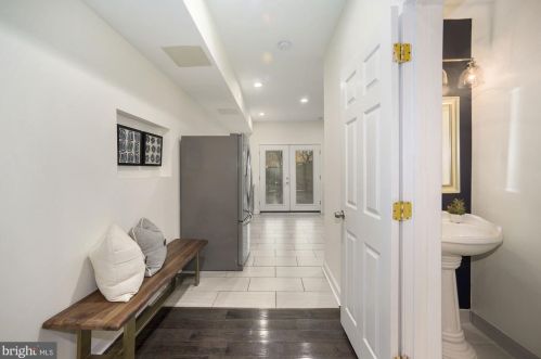 1421 3 St, Washington DC 20001-1960 exterior