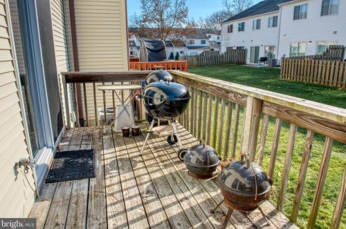 8 Bayleaf Dr, Lumberton Township NJ 08048-4228 exterior