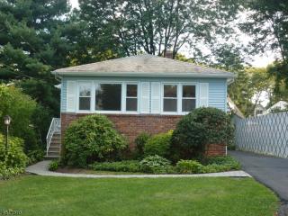 18 Dayton Rd, Summit NJ  07901-4022 exterior