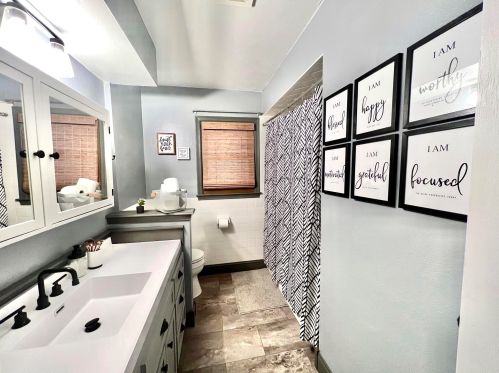 6053 21st St, Milwaukee WI  53221-5052 exterior