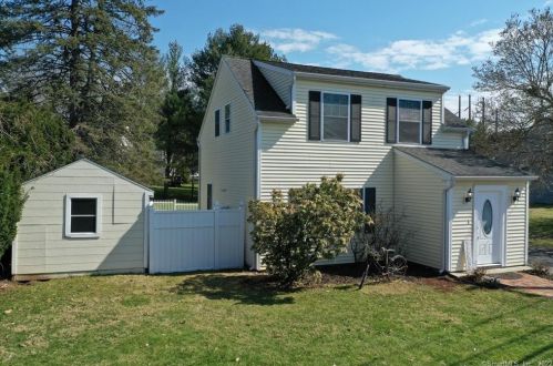 1371 Old Colony Rd, Meriden, CT 06450