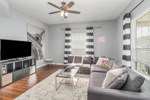 420 9th St, Dallas TX  75208-4615 exterior